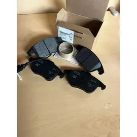 Тормозные колодки VAG (VW/Audi/Skoda/Seat) 5N0698151D Передние