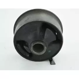 Сайлентблок TOYOTA COROLLA/FIELDER CE121,NZE12#,ZZE12# 2000.08-2006.09 [JP] задний переднего рычага