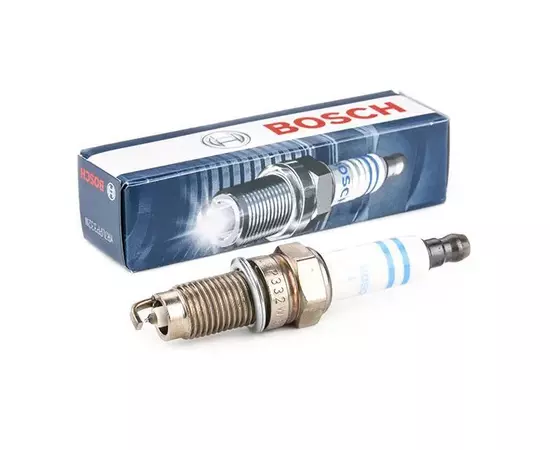 Свеча зажигания Bosch BOSCH 0242135510 YR7LPP332 W 0.9 VW T5/TOUAREG