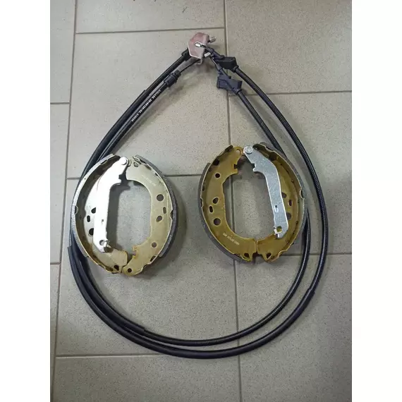 Колодки тормозные барабанные FENOX BP53047 1224569 FORD FOCUS C-MAX 1.6 R 03-
