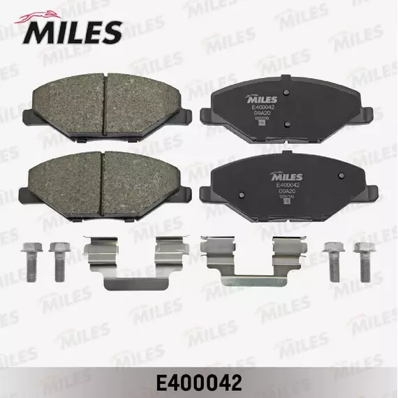 Колодки тормозные передние (без датчика) (Смесь Low-Metallic) (VW POLO (RUS) 11-/SKODA FABIA 11-) (TRW GDB2027) E400042